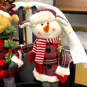 Brand new 28” sitting dancer the snowman